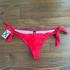 NWT Boutine LA Island bikini bottoms, Red Rose color, size Large